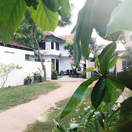 Mrmango Weligama Apartment Exterior foto